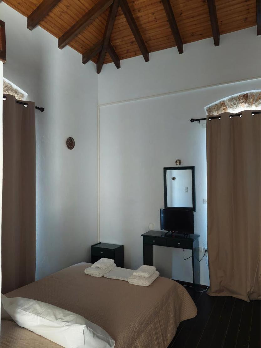 Hotel Belessi'S Mansion 1 à Monemvasia Extérieur photo