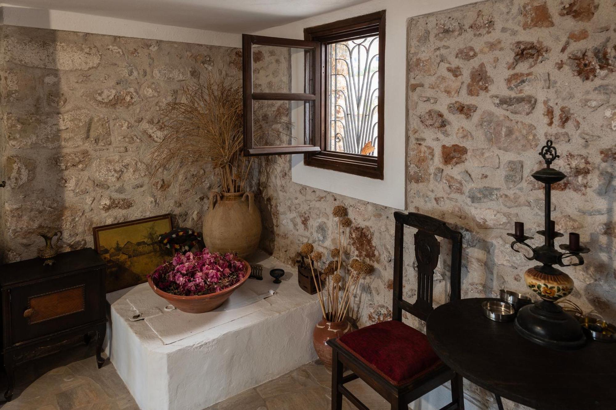 Hotel Belessi'S Mansion 1 à Monemvasia Extérieur photo