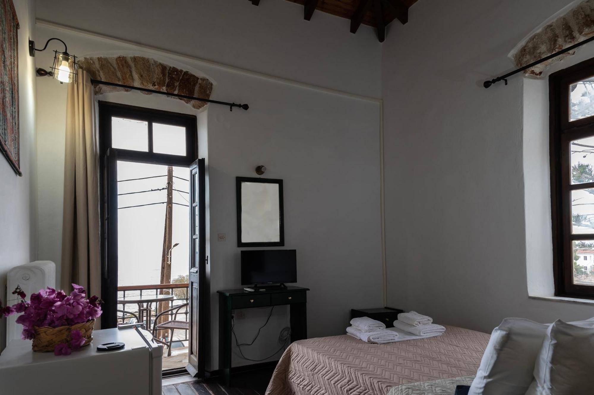 Hotel Belessi'S Mansion 1 à Monemvasia Extérieur photo