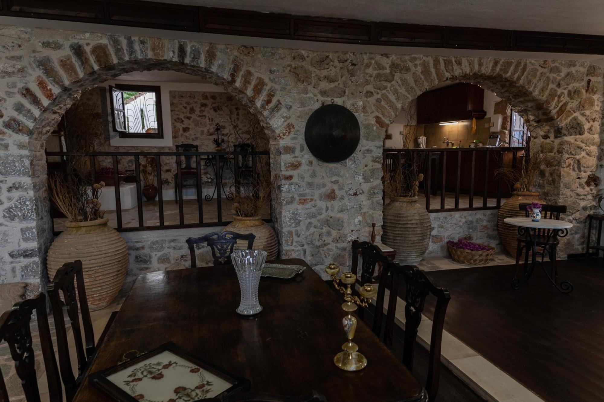Hotel Belessi'S Mansion 1 à Monemvasia Extérieur photo