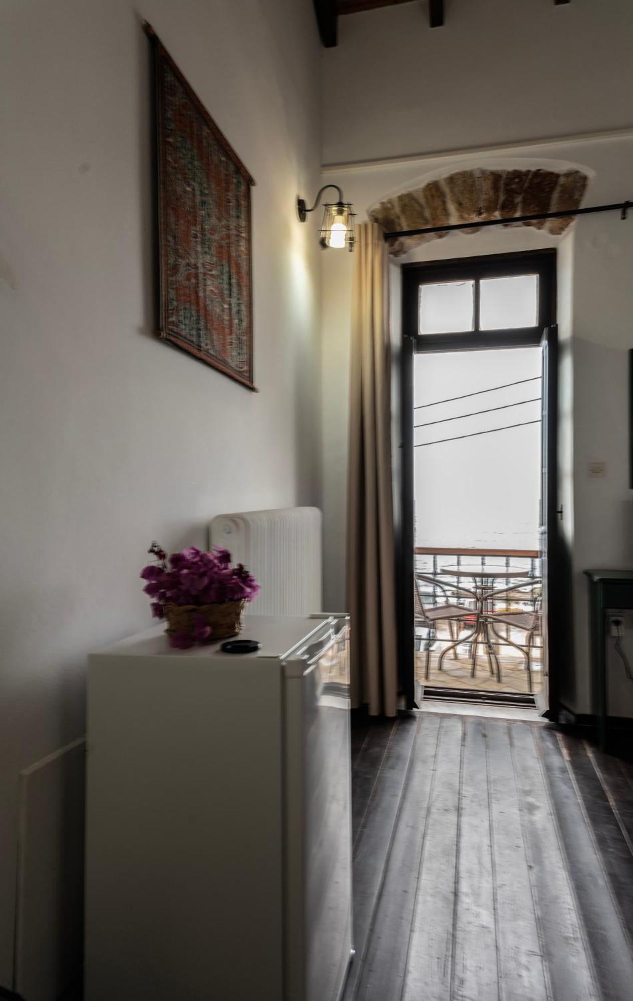 Hotel Belessi'S Mansion 1 à Monemvasia Extérieur photo