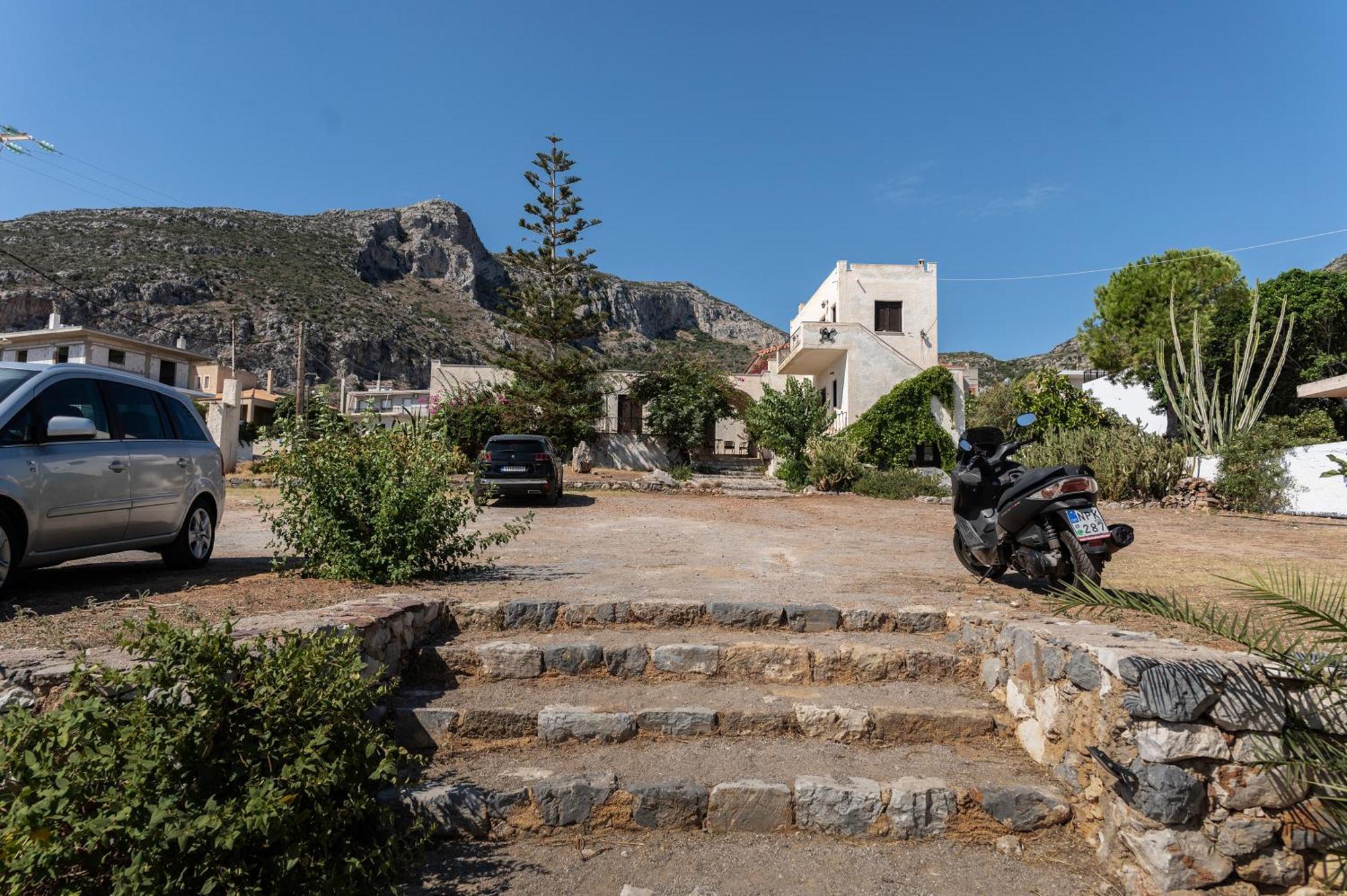 Hotel Belessi'S Mansion 1 à Monemvasia Extérieur photo